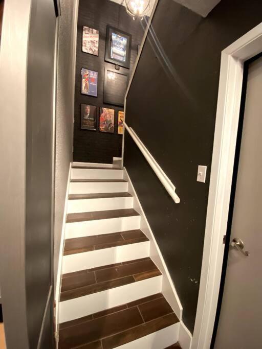 Artist 3/2.5/2 Apartment *
